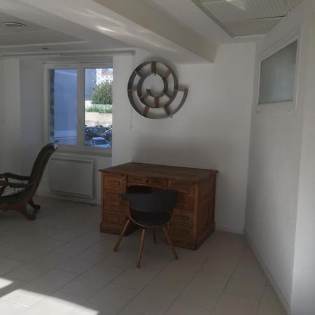 Loft Place Flores Besancon Bagian luar foto